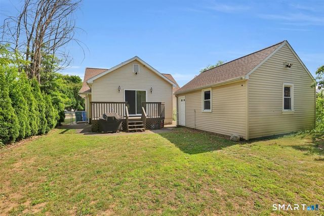 43 Barraclough Avenue, Hamden, CT 06517