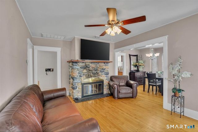 43 Barraclough Avenue, Hamden, CT 06517