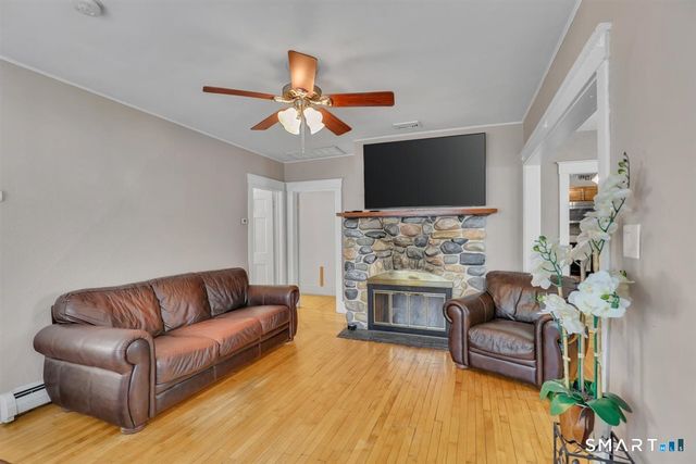 43 Barraclough Avenue, Hamden, CT 06517