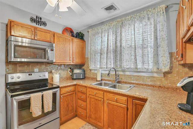 43 Barraclough Avenue, Hamden, CT 06517