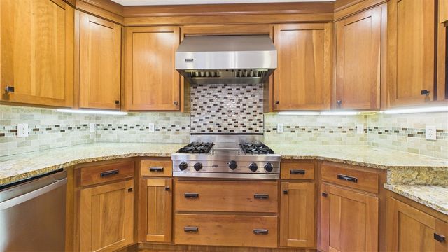 314 Caravan Road, Norton Shores, MI 49441