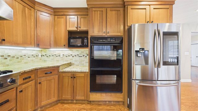 314 Caravan Road, Norton Shores, MI 49441