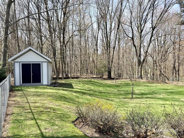 314 Caravan Road, Norton Shores, MI 49441