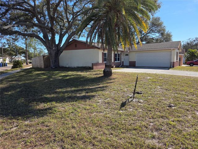 520 CENTURY DRIVE, Largo, FL 33771