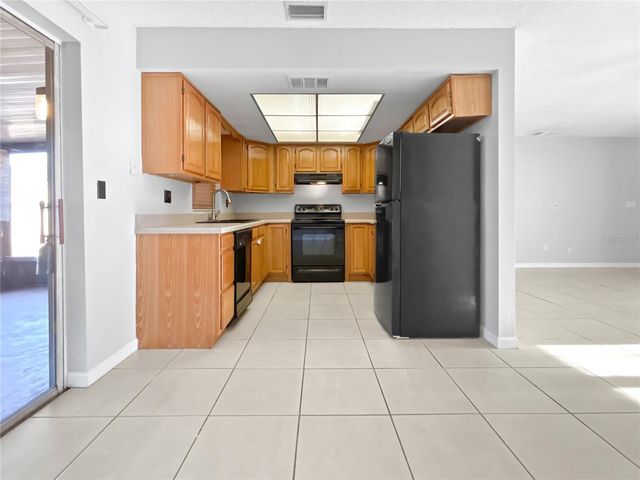 520 CENTURY DRIVE, Largo, FL 33771