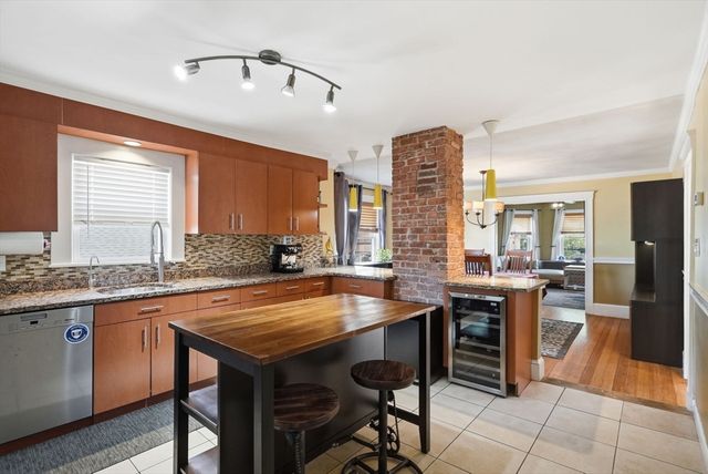 139 Sycamore St. 139, Belmont, MA 02478
