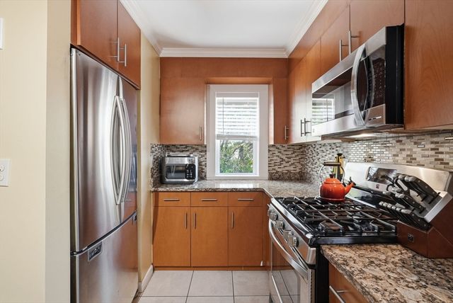 139 Sycamore St. 139, Belmont, MA 02478