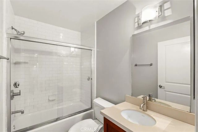 4702 Fulton Avenue 202, Sherman Oaks, CA 91423