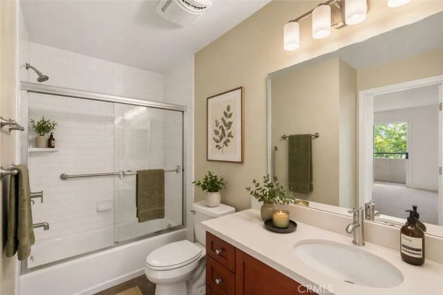 4702 Fulton Avenue 202, Sherman Oaks, CA 91423