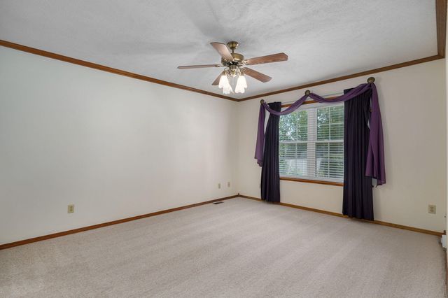 4370 S York Avenue, Springfield, MO 65810