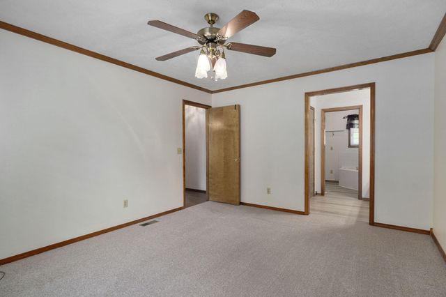 4370 S York Avenue, Springfield, MO 65810