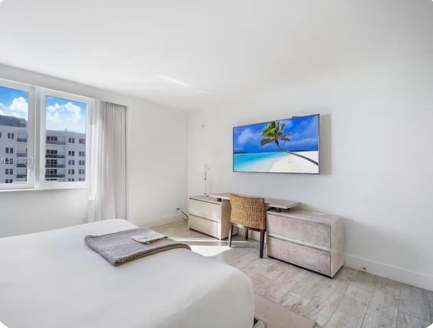 102 24th Street 1512, Miami Beach, FL 33139