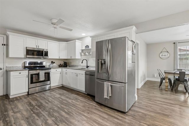 39051 12TH AVENUE, Zephyrhills, FL 33542