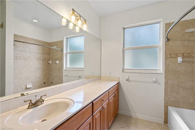 4390 Lazio WAY 401, Fort Myers, FL 33901