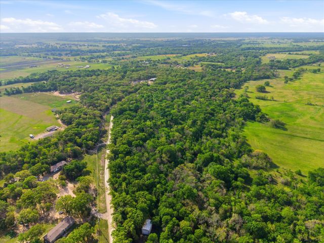 637 VZ County Road 3437, Wills Point, TX 75169