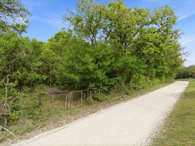637 VZ County Road 3437, Wills Point, TX 75169