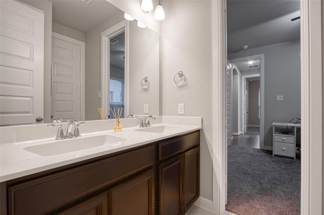 6919 Red Oak Drive, Katy, TX 77493