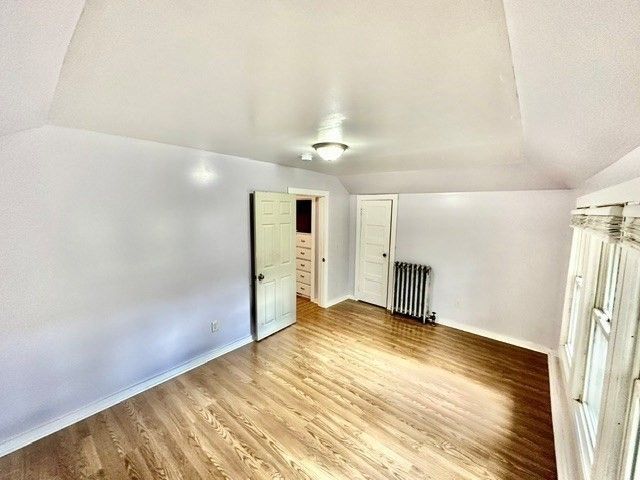 65 Rochelle St, Springfield, MA 01109