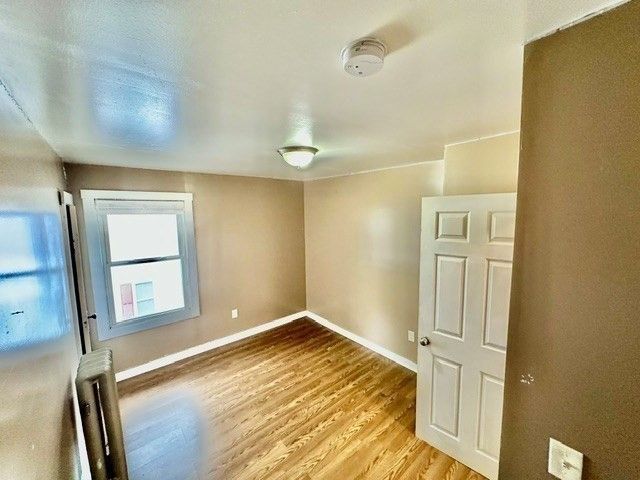 65 Rochelle St, Springfield, MA 01109