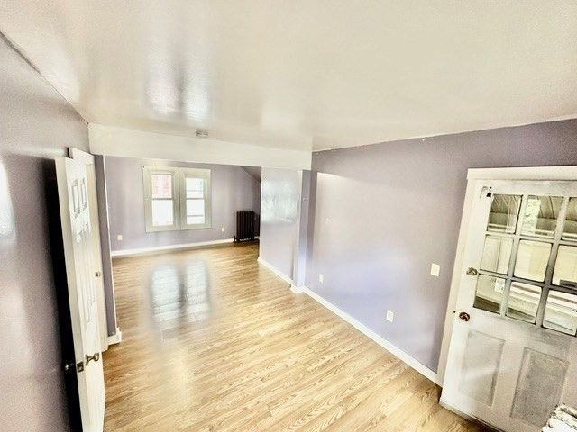 65 Rochelle St, Springfield, MA 01109