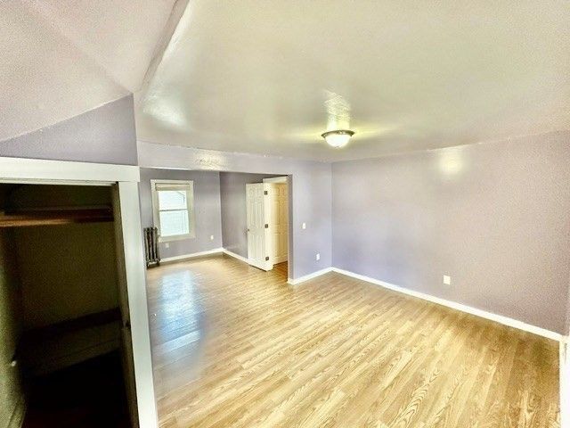 65 Rochelle St, Springfield, MA 01109