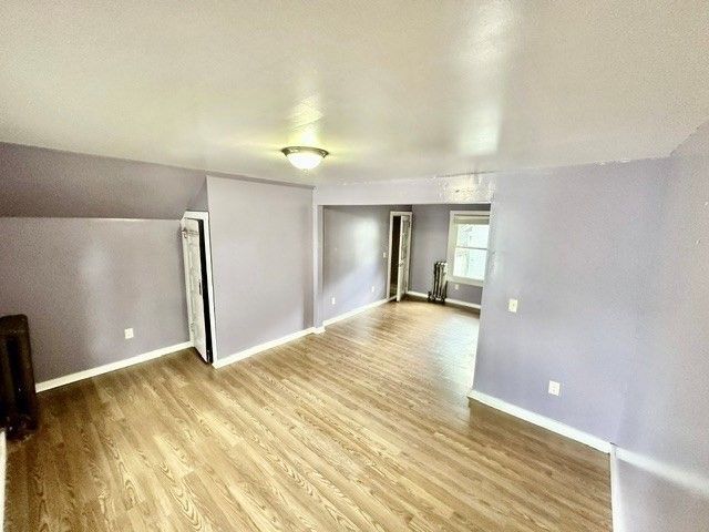 65 Rochelle St, Springfield, MA 01109