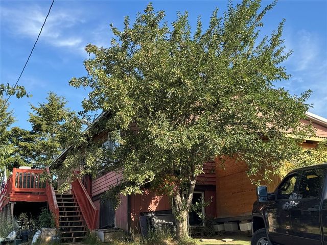 5 Muir Road E, Livingston, MT 59715