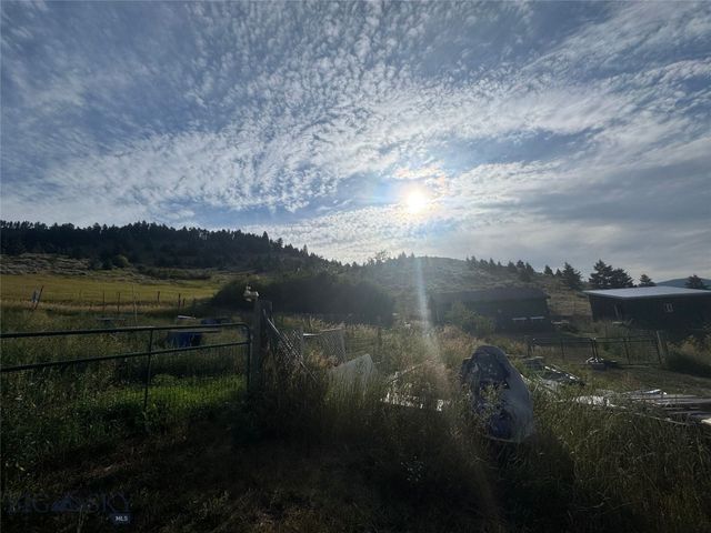 5 Muir Road E, Livingston, MT 59715