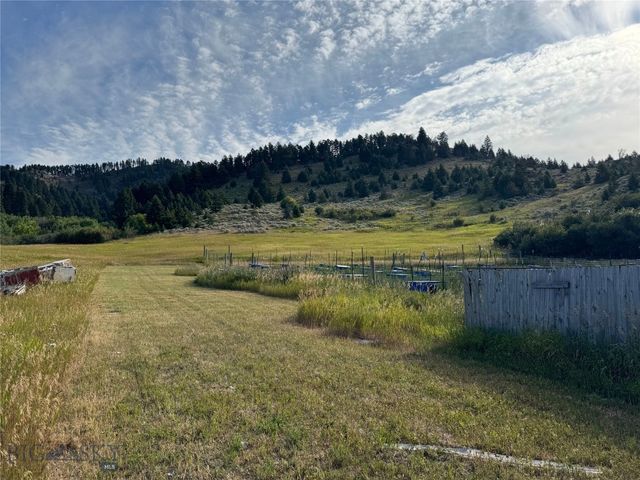5 Muir Road E, Livingston, MT 59715