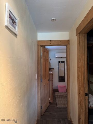 5 Muir Road E, Livingston, MT 59715