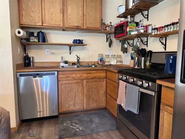 5 Muir Road E, Livingston, MT 59715