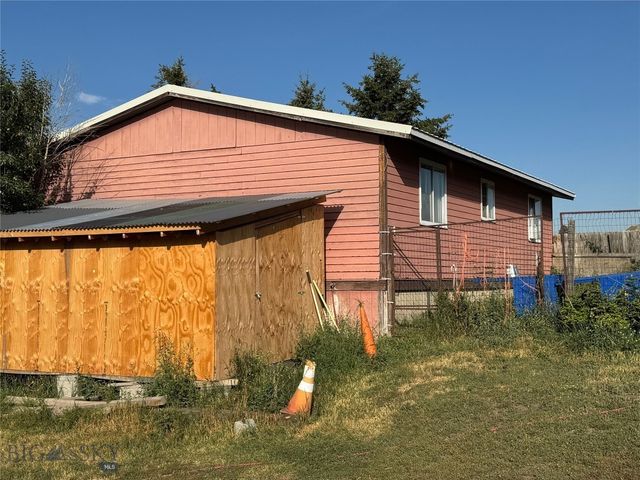 5 Muir Road E, Livingston, MT 59715