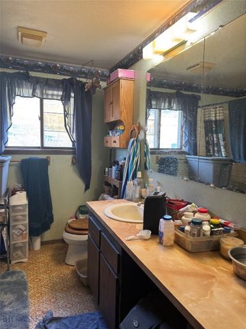 5 Muir Road E, Livingston, MT 59715