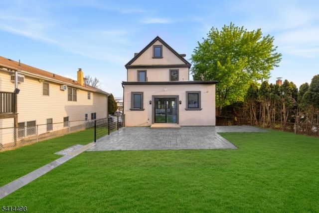 703 3Rd St, Secaucus Town, NJ 07094
