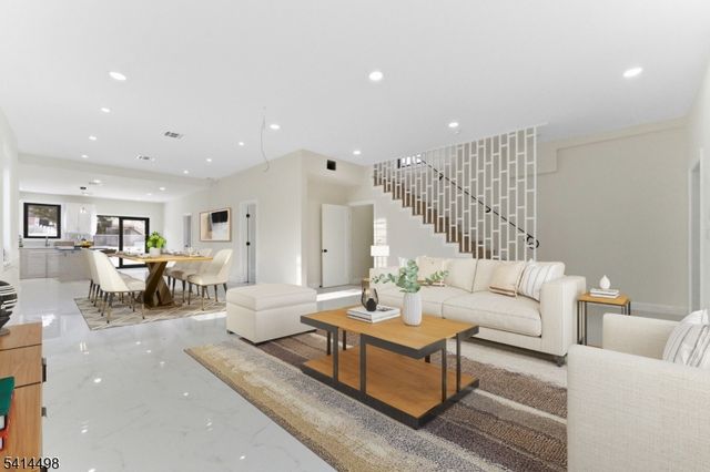 703 3Rd St, Secaucus Town, NJ 07094