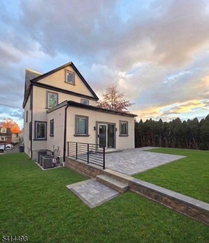 703 3Rd St, Secaucus Town, NJ 07094