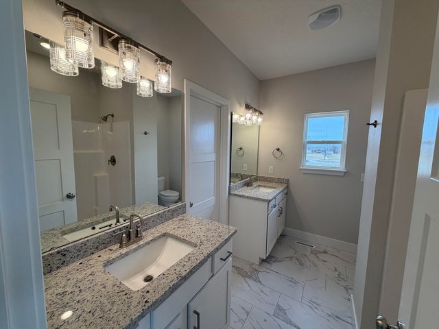 1281 N Maxine Avenue, Nixa, MO 65714