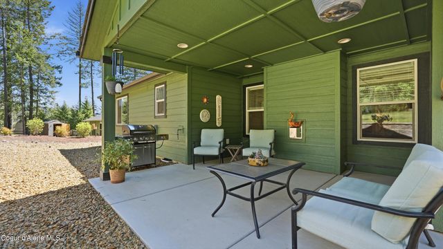 33 Parkland DR, Blanchard, ID 83804