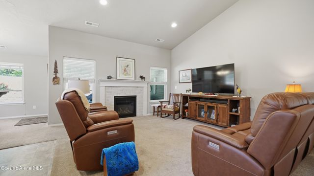 33 Parkland DR, Blanchard, ID 83804