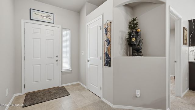 33 Parkland DR, Blanchard, ID 83804