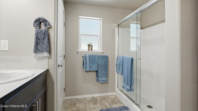 33 Parkland DR, Blanchard, ID 83804