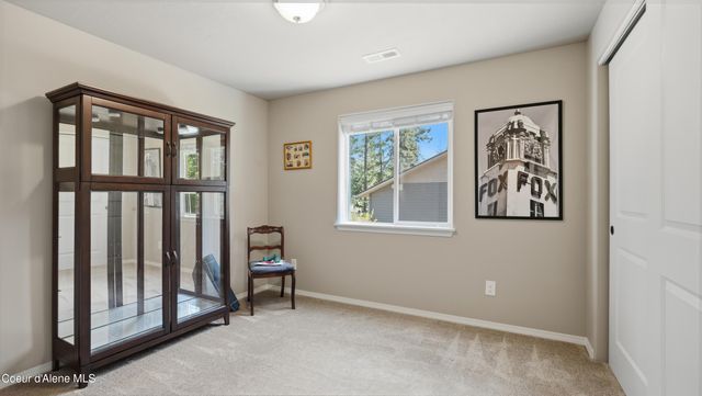 33 Parkland DR, Blanchard, ID 83804
