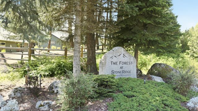 33 Parkland DR, Blanchard, ID 83804