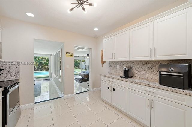 110 NW 125th Street, North Miami, FL 33168