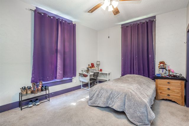 1015 N Dixon Street, Gainesville, TX 76240