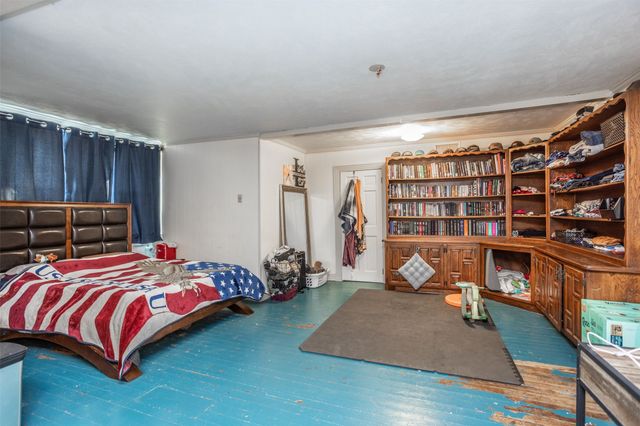 1015 N Dixon Street, Gainesville, TX 76240