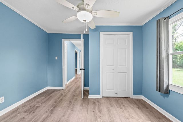 3594 Oakwood Rd, Woodlawn, TN 37191