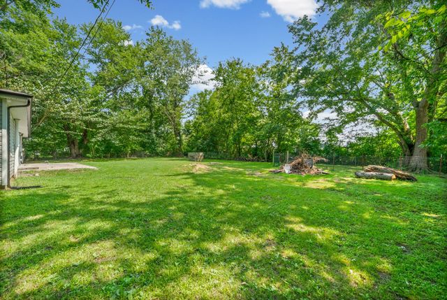 3594 Oakwood Rd, Woodlawn, TN 37191