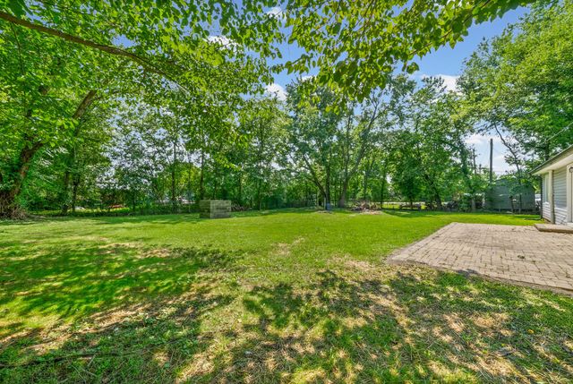 3594 Oakwood Rd, Woodlawn, TN 37191