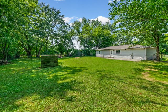 3594 Oakwood Rd, Woodlawn, TN 37191